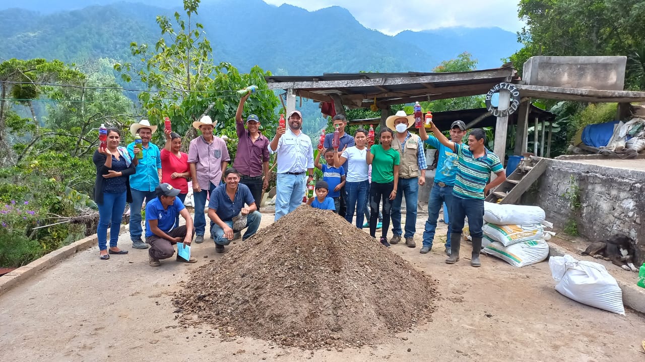 Vivid Loves Honduras Mug - 100% of profit go toward fund to rebuild homes  of coffee farmers in Honduras — Vivid Coffee Roasters